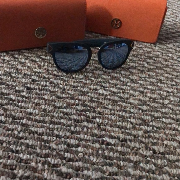 Tory Burch Accessories - Polarized Tory Burch blue sunglasses